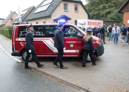 Feuerwehr Norderbrarup erhält Mehrzweckfahrzeug – Bild 24