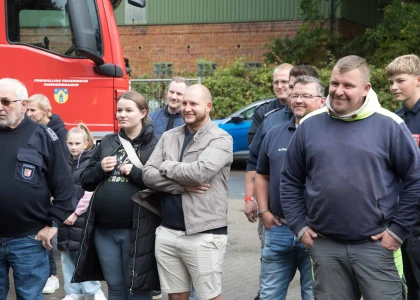 Feuerwehr Norderbrarup erhält Mehrzweckfahrzeug – Bild 17