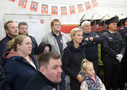 Feuerwehr Norderbrarup erhält Mehrzweckfahrzeug – Bild 30