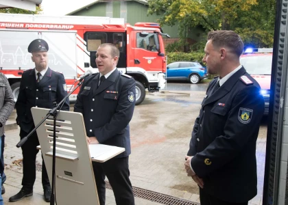 Feuerwehr Norderbrarup erhält Mehrzweckfahrzeug – Bild 37
