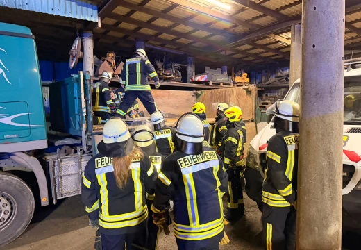 Einsatzübung mit komplexem Szenario erfolgreich gemeistert – Bild 17